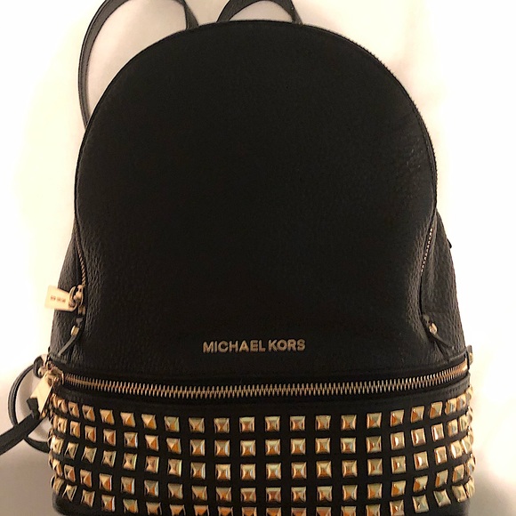 Michael Kors Handbags - Micheal kors backpack/purse